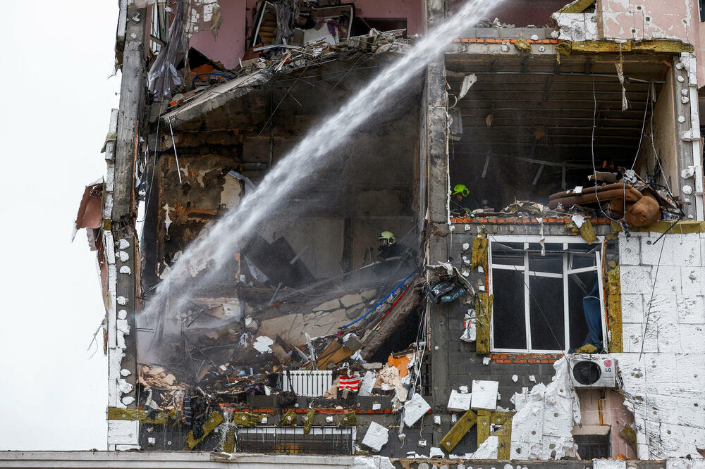 Rusija napala Kijev raketama i dronovima, osmoro povrijeđeno