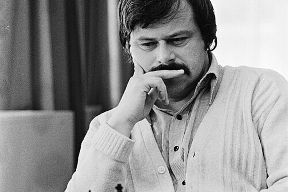 SA 64 POLJA: Lovci ili skakači