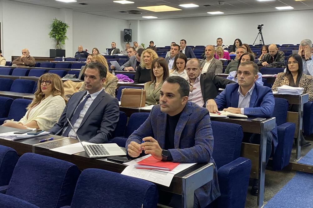 Sad je sve dobro u Opštini Bar: Nakon nesuglasica između DPS-a i SD-a, &ldquo;palo&rdquo; pomirenje