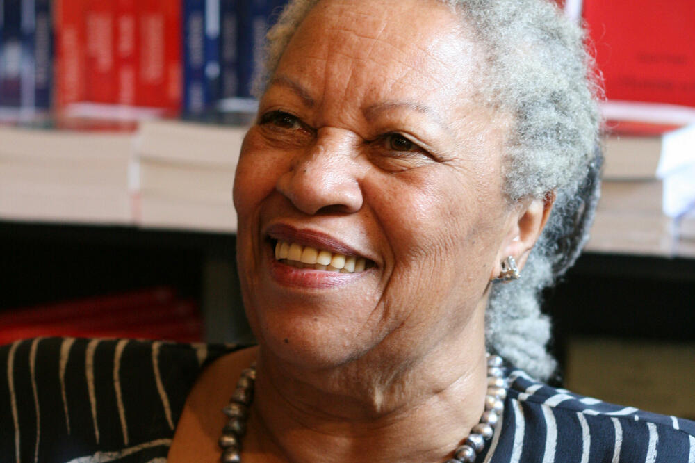 Samo jezik nas štiti od strave stvari bez imena: Nobelova besjeda Toni Morison