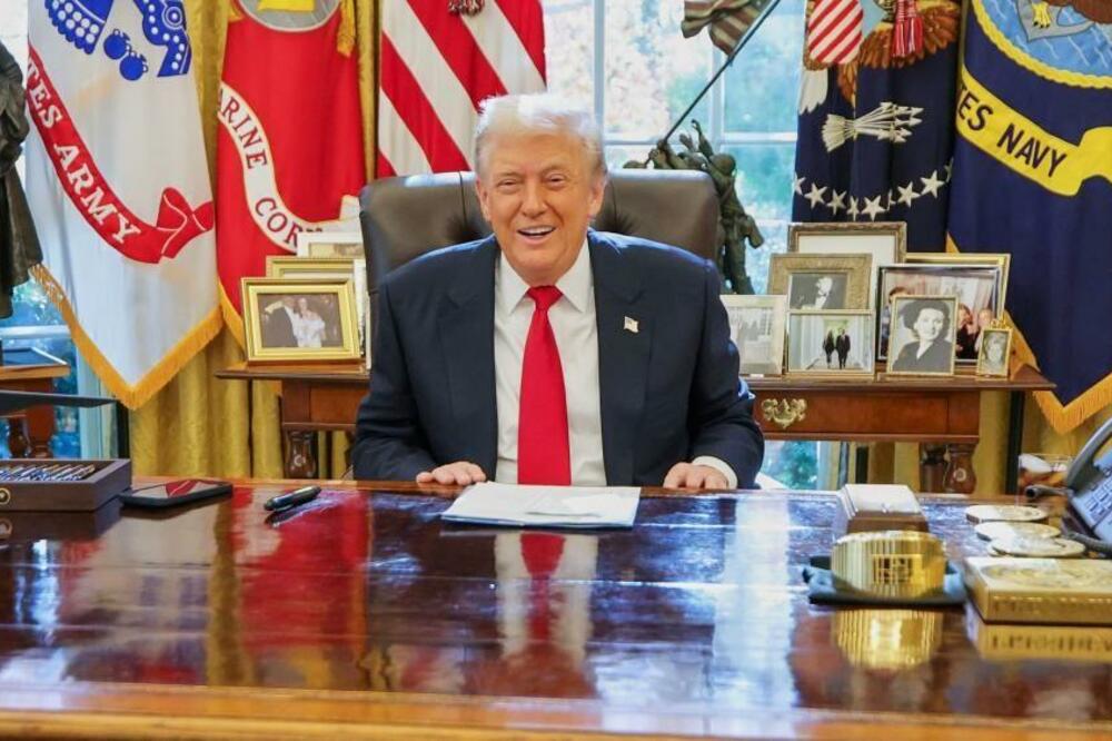 Šarm diplomatija: Roleks i zlatna poluga za Trampa da bi spustio carine