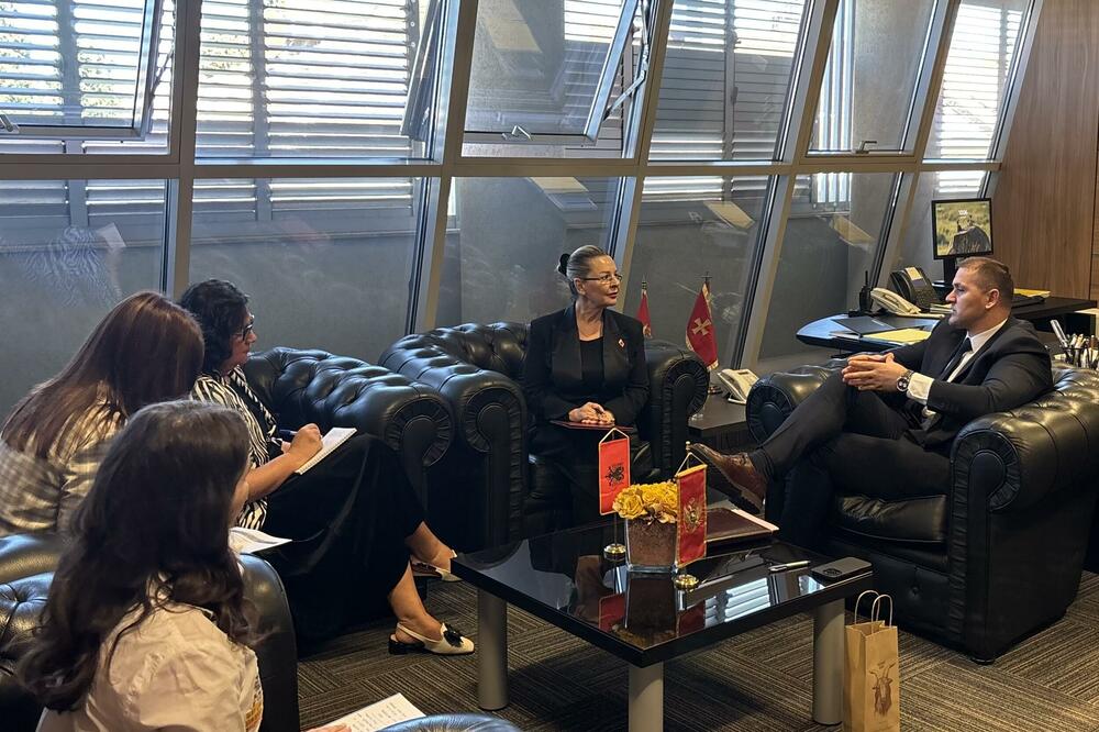 Šćepanović sa Peto: Crnogorska i albanska policija uspješno sarađuju u borbi protiv prekograničnog kriminala