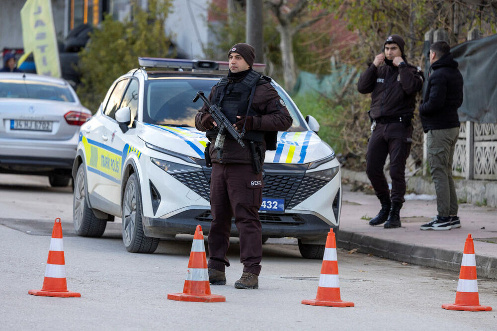 Sedam turskih policajaca ranjeno u sukobu s militantima Islamske države