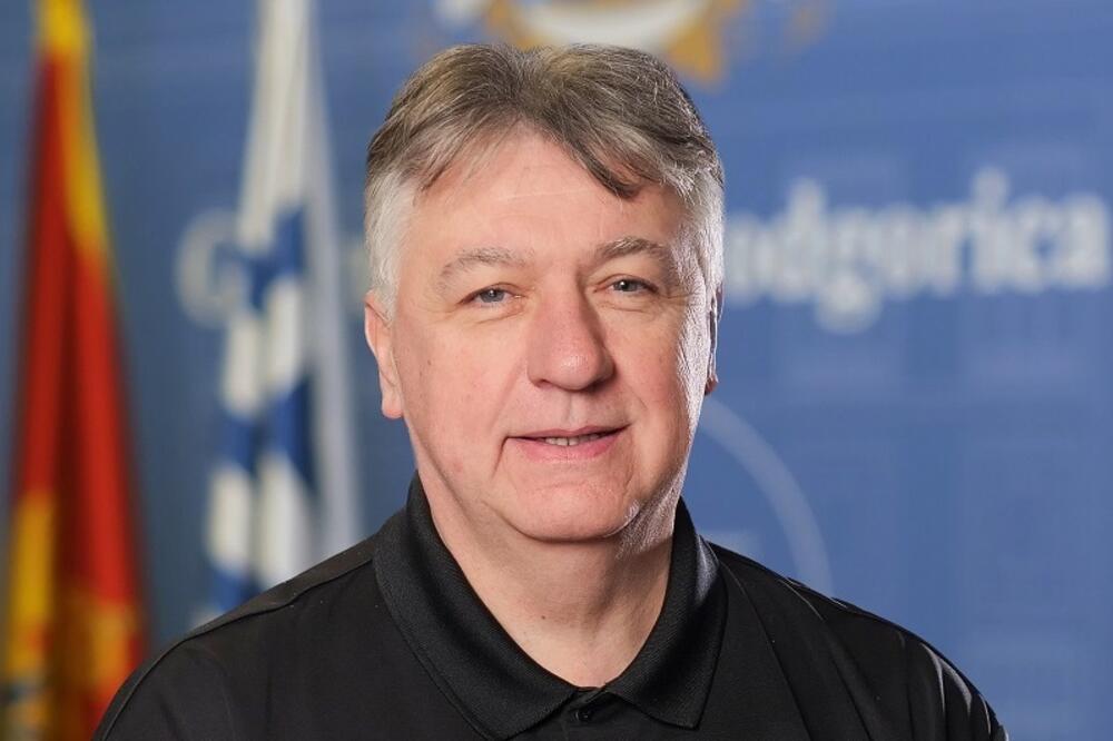 Šef Agencije naplatio čekanje na produženje privremene funkcije: Između mandata pomagao za 1.200 eura