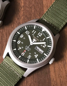 Seiko SNZG09K1