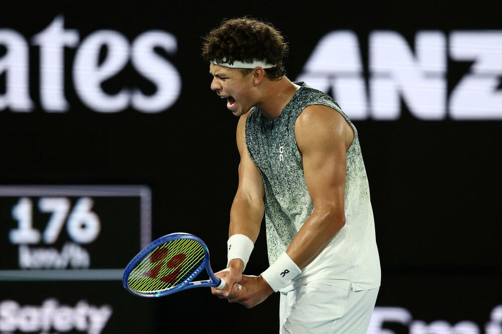 Šelton slavio u Dalasu, Serundolo u Buenos Ajresu