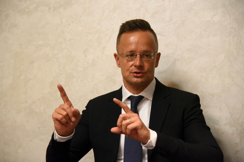 Sijarto: Mađarska će blokirati zajam Ukrajini od 90 milijardi eura, dok se ne nastave isporuke preko naftovoda Družba