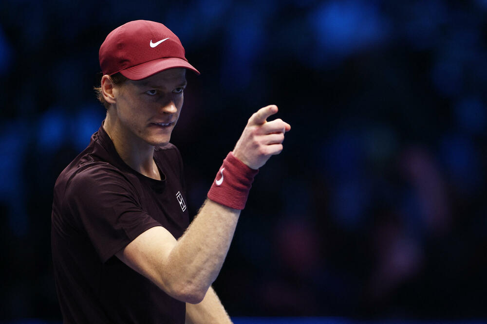 Siner čeka Alkarasa u finalu Završnog mastersa