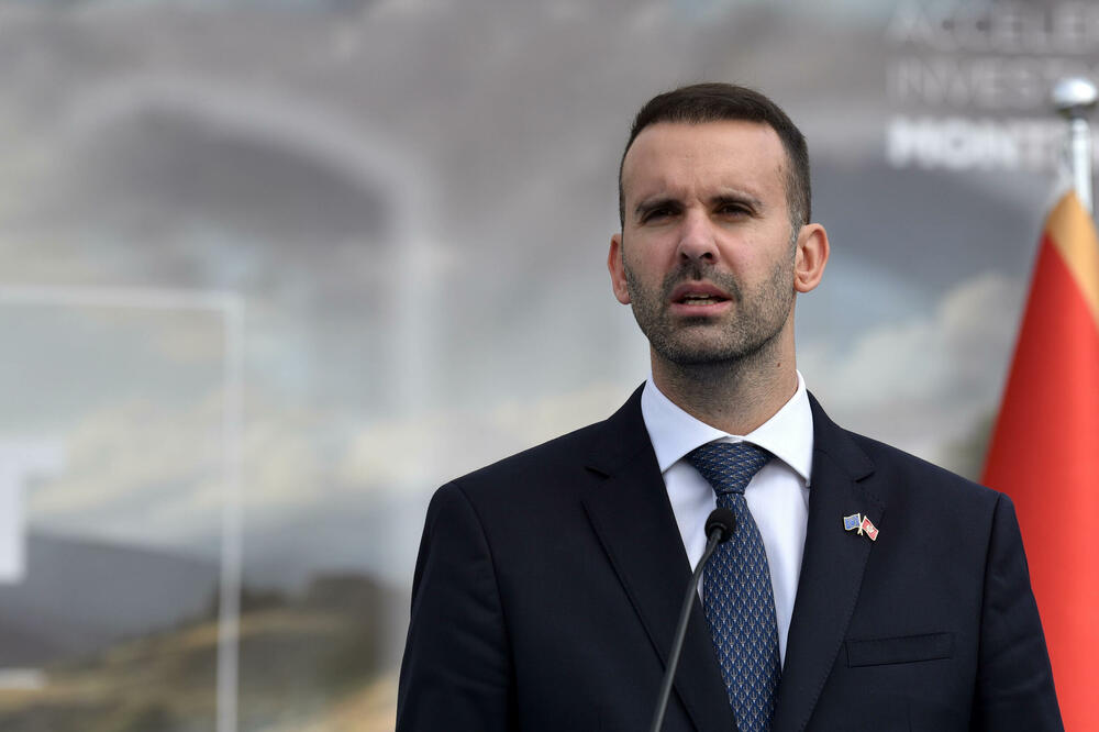 Spajić: Biće produžena odluka o smanjenju akciza na gorivo