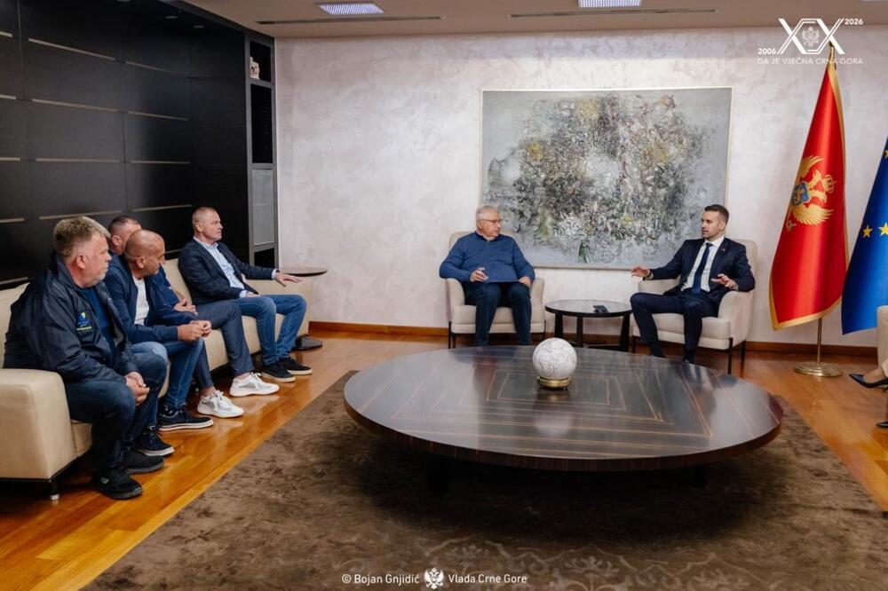 Spajić: Otkup viška mlijeka crnogorskih proizvođača mora biti riješen u najkraćem roku