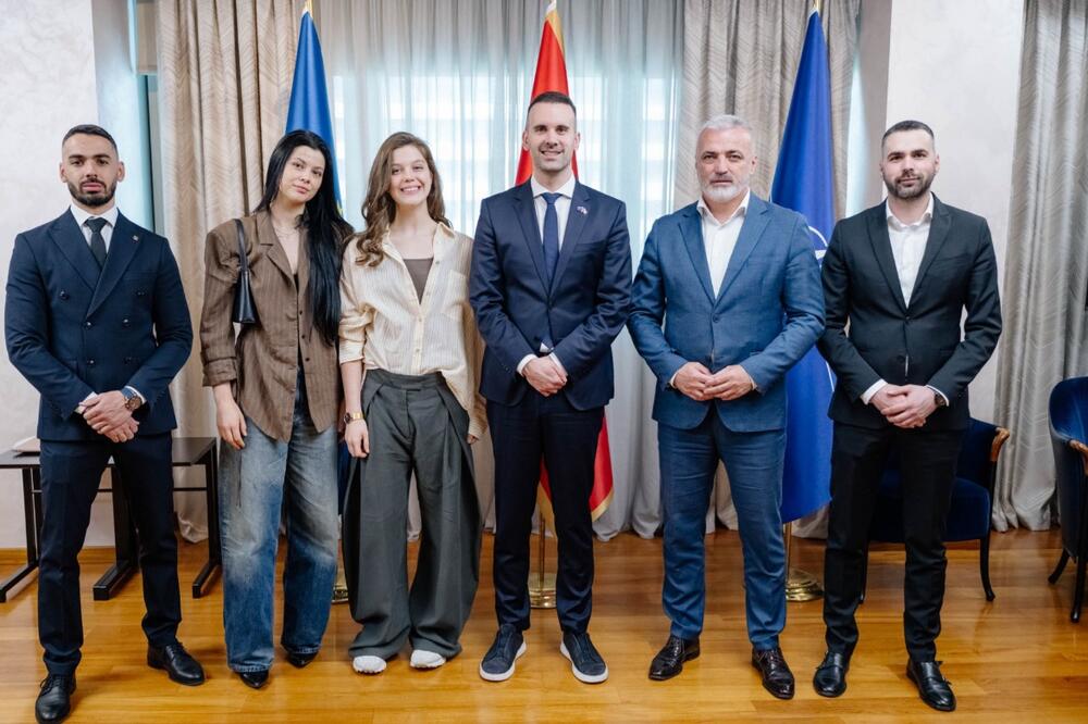 Spajić ugostio sestre Berišaj: Država će nastaviti da snažno podržava tekvondo