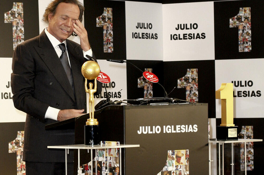 Španski tužioci razmatraju navode protiv pjevača Hulija Iglesijasa o seksualnim napadima