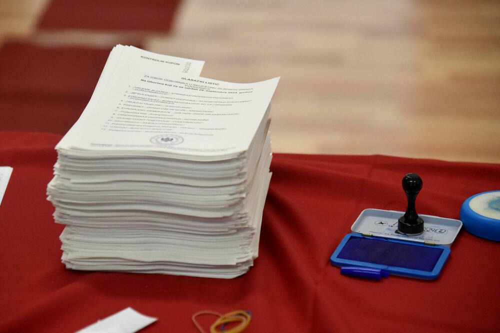 Spektrum Analitika: DPS uživa podršku 26,3 odsto građana, PES na 20,2, NSD 15,1, iznad cenzusa još DNP, URA i ES