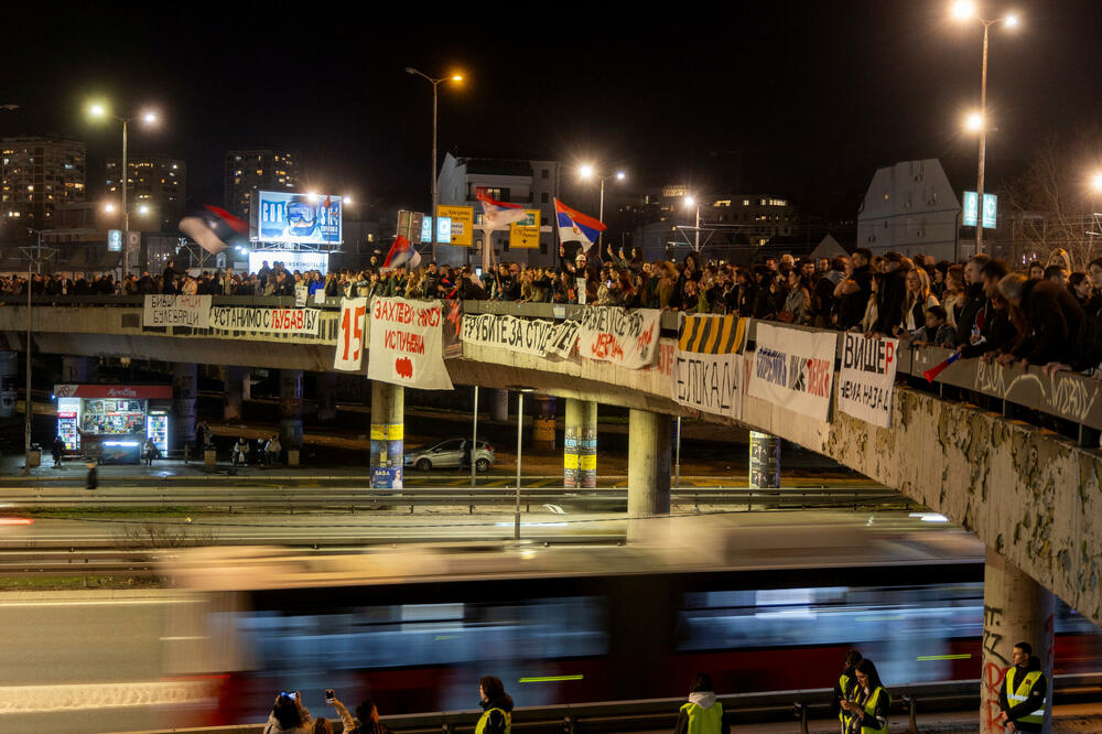 Srbija: Studenti nastavljaju protest uprkos ostavci premijera