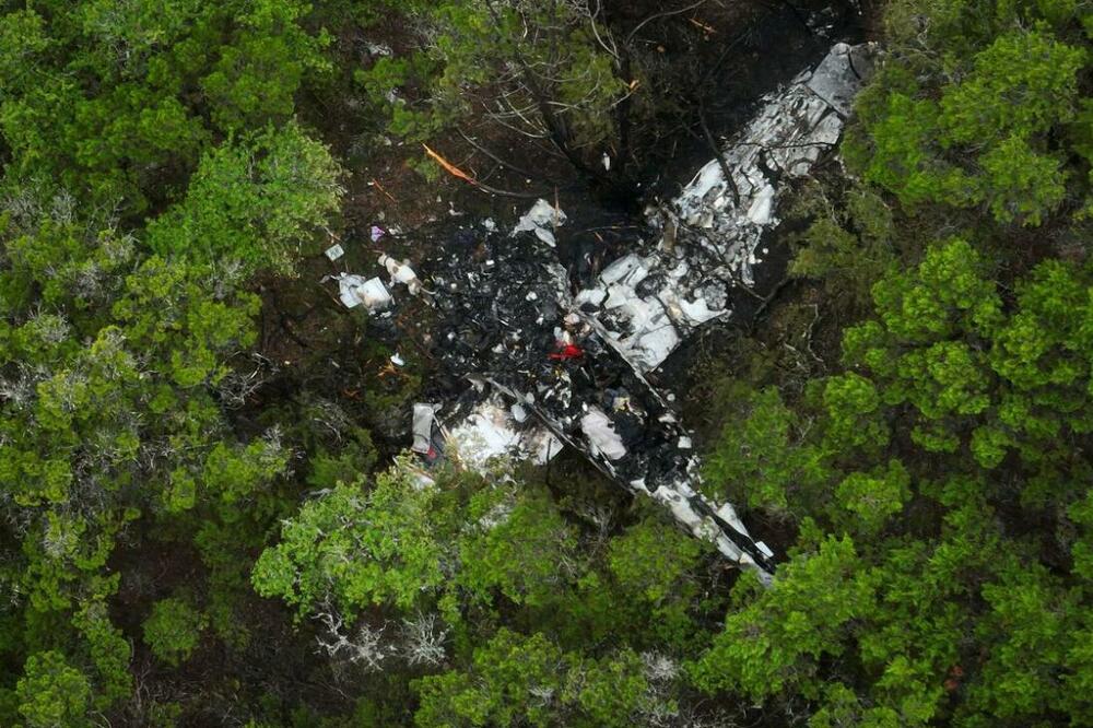 Srušio se mali avion u Teksasu, poginulo pet osoba