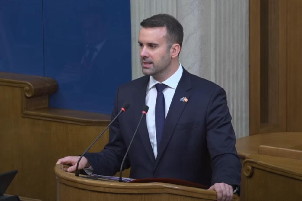 Šta su poslanici htjeli da pitaju Spajića koji već tri mjeseca ne dolazi na premijerski