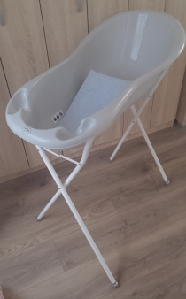 Stalak za kadicu, kadica i podloga