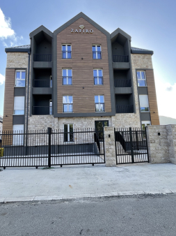 Stan u centru Kolašina