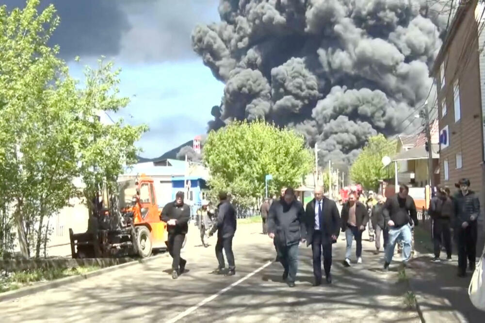 Stanovnicima ruskog grada Tuapsea naloženo da ne piju vodu iz česme, nakon ukrajinskog napada dronovima na rafineriju