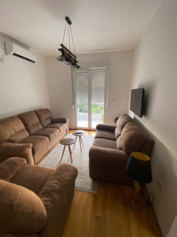 Stari Aerodrom, opremljen dvosoban stan, 60m2