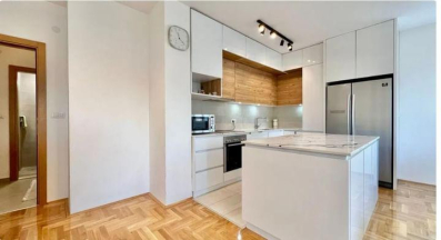 Stari Aerodrom, opremljen trosoban stan, 96m2