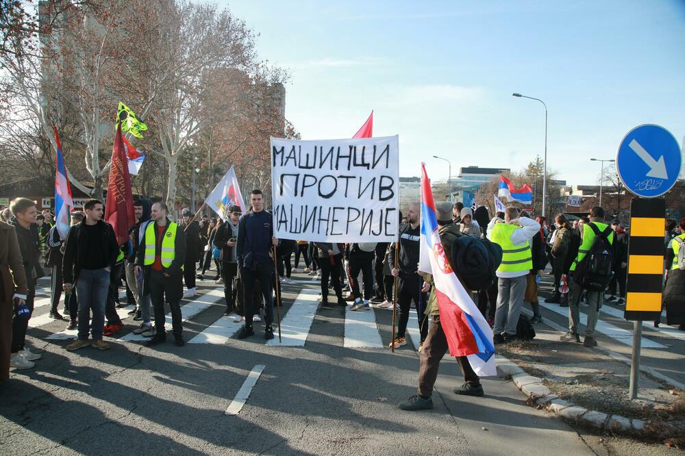 Studenti beogradskih fakulteta u protestnom maršu do Novog Sada