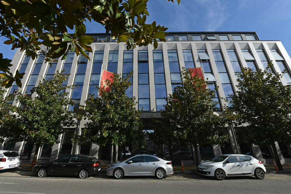 Suđenje za ubistvo Šćepana Roganovića: Počelo čitanje Skaj komunikacija, odbrana osporava njihovu vjerodostojnost