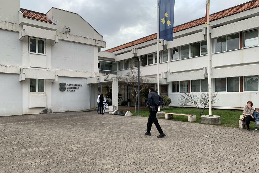 Sumnjaju u prevaru: Opština Budva prijavila bivšeg funkcionera i kompaniju, koja uzvraća istom mjerom