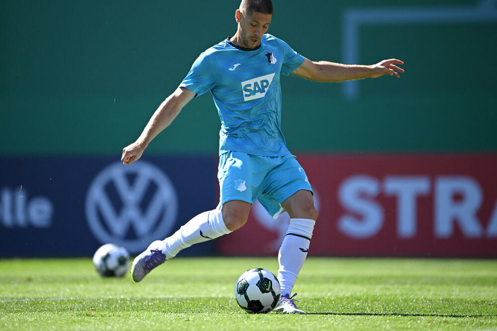 Sumrak favorita, Kramarić srušio Dortmund a Rider "farmaceute"