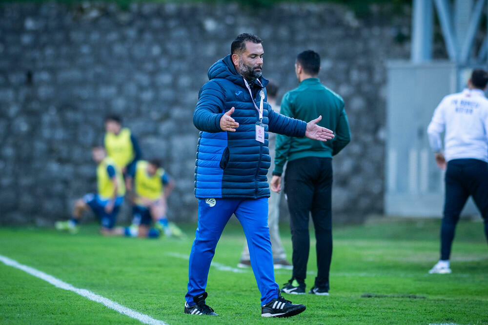 Sutjeska na startu igra derbi protiv Budućnosti, Jelenić: Imam u glavi startnih 11, pobjeda je zalog za budućnost