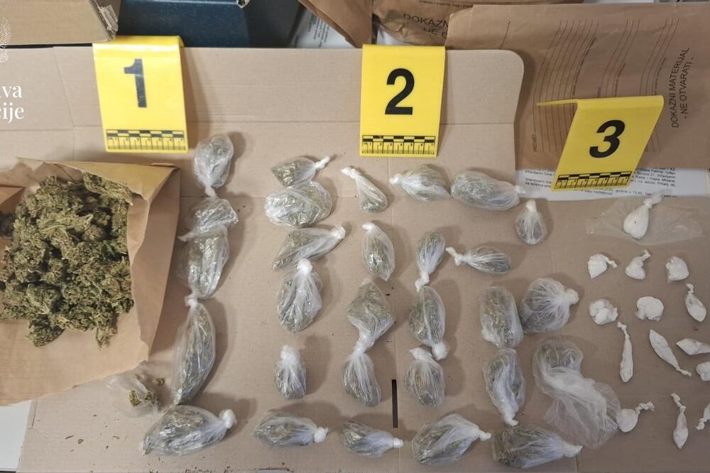 Tivćanin uhapšen zbog sumnje da se bavio uličnom prodajom droge