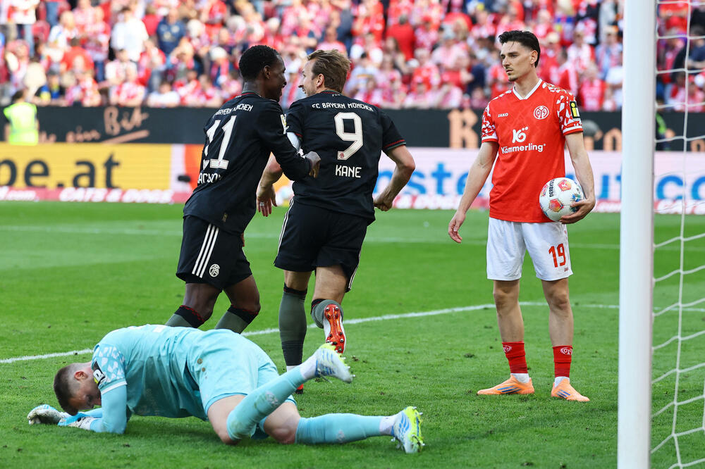 To može samo Bajern - gubili 3:0 u Majncu na poluvremenu, a onda je uslijedio spektakularan preokret