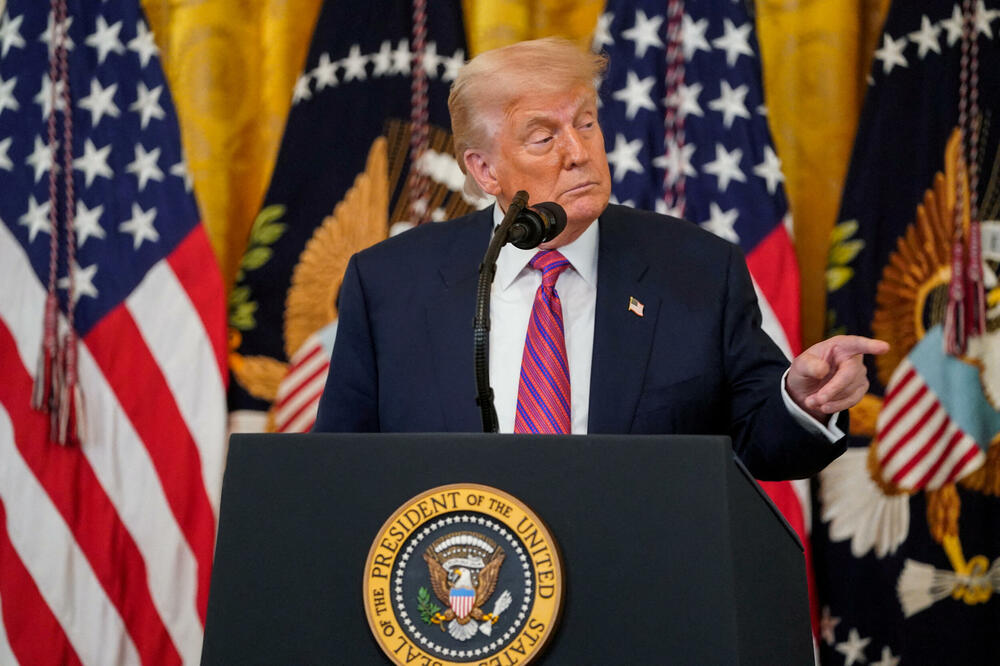 Tramp lidere režima u Iranu nazvao "pomahnitalim bitangama" koje je bila "velika čast" ubiti