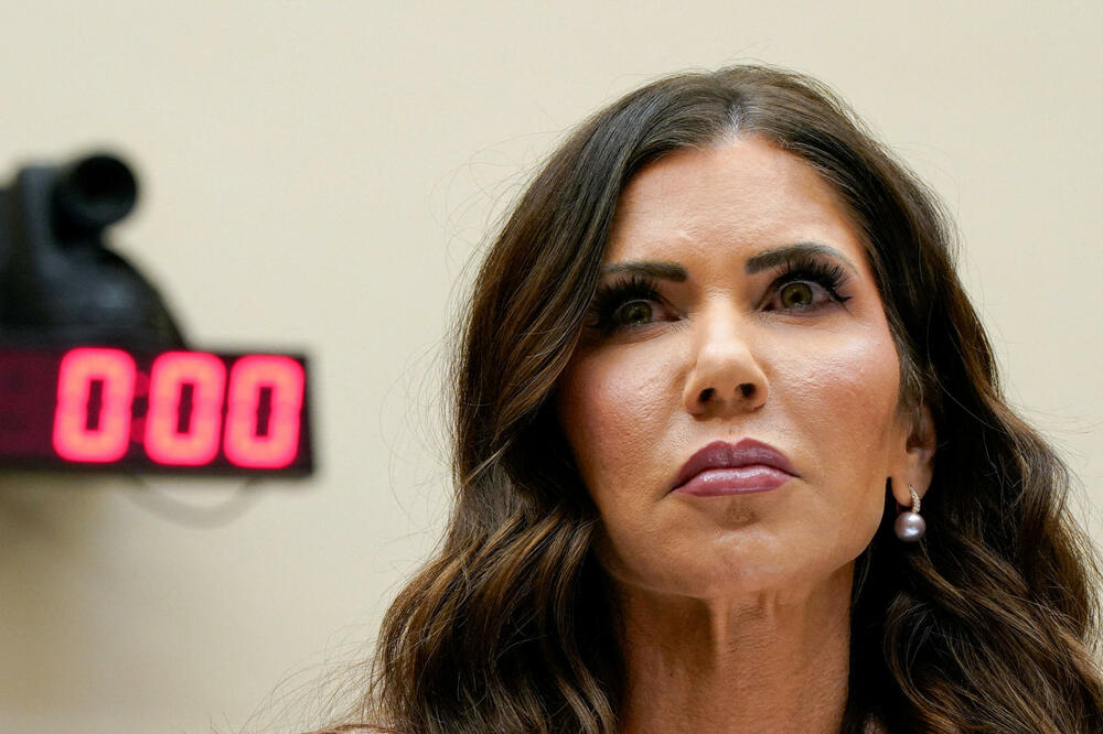 Tramp smijenio ministarku za unutrašnju bezbjednost Kristi Noem