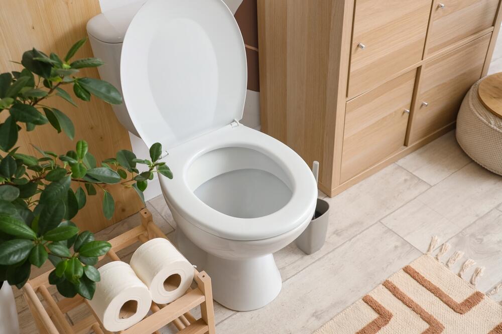 Tramp želi više vode za toalete