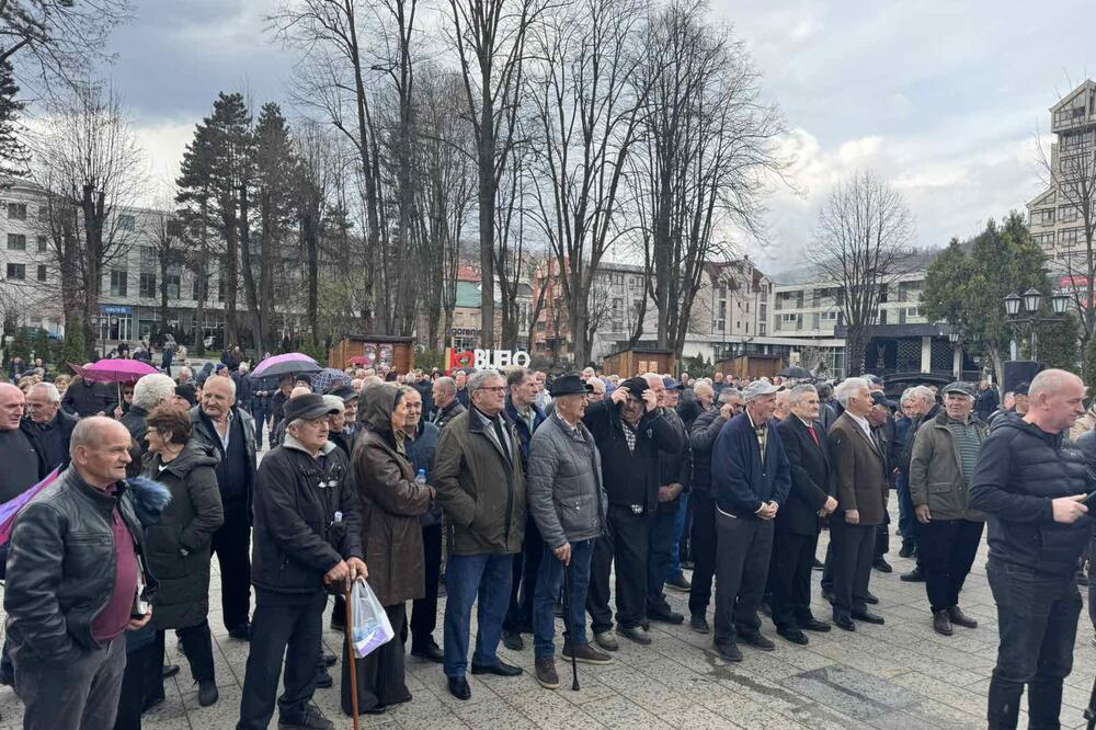 Traže da minimalna penzija bude 560 eura
