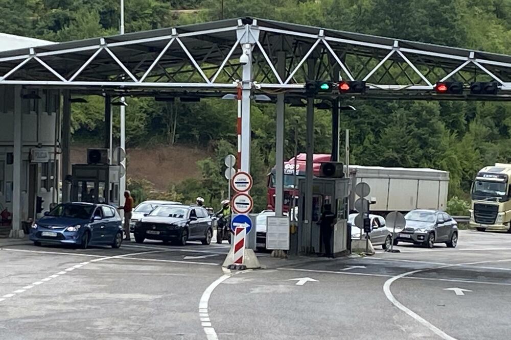 Traže ih bečki, odnosno podgorički Interpol: Državljanin Srbije uhapšen na GP Dračenovac, a državljanin BiH u Srbiji