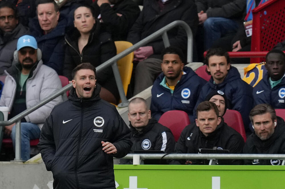 Trener Brajtona doveo u pitanje koliko Arsenal troši vrijeme kod prekida