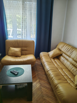 Trosjed i fotelja - Lokacija Plav