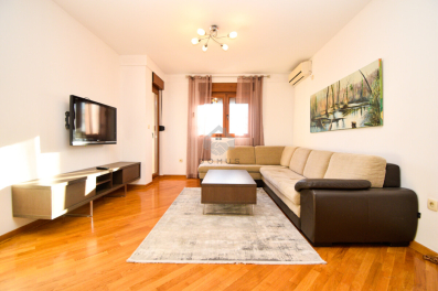 Trosoban namješten stan 75m2, Stari Aerodrom - Podgorica