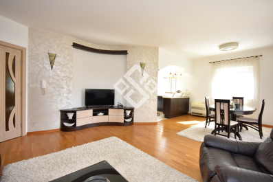 Trosoban stan 120m2, City vart, Podgorica, Izdavanje