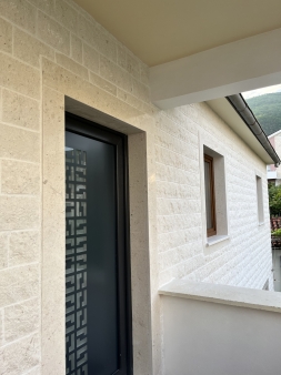 Trosoban stan, 80m2 - Iznajmljivanje
