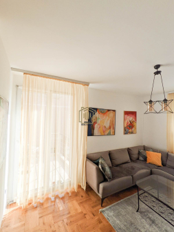 Trosoban stan 75m2, Stari Aerodrom