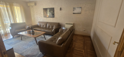 Trosoban stan Preko Morace