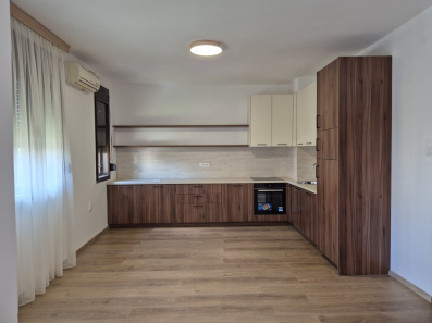 Trosoban stan u Novom naselju Kruševac