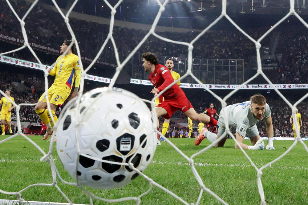 Turska na korak od Mundijala, Rumuni imaju za čim da žale u Istanbulu