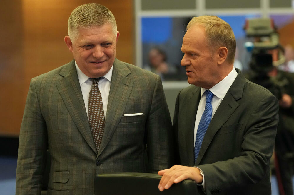 Tusk: Zavladalo olakšanje jer prvi put nije bilo nikakvih Rusa u sali; Dmitrijev: Preklinjaćeš za energente