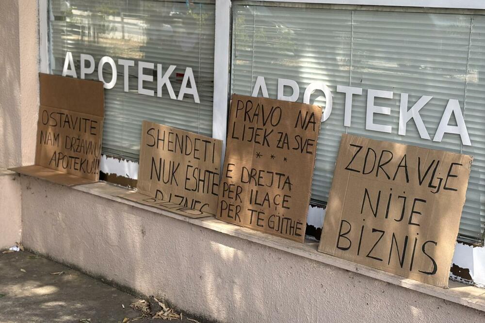 Tuzani traže da državna apoteka ostane na sadašnjoj lokaciji: "Zdravlje nije biznis, već pravo svakog građanina"