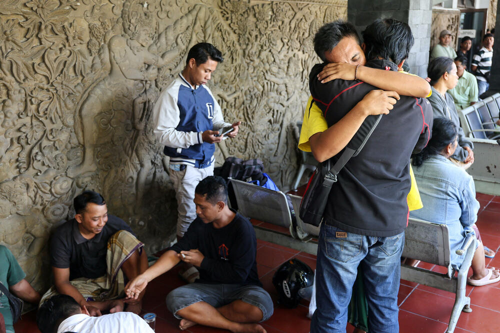 U Indoneziji potonuo trajekt, četiri osobe poginule i 40 nestalih