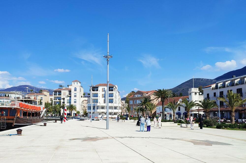 U ponedjeljak na "Tivatskom književnom ljetu" gostuje Mojca Kumerdej